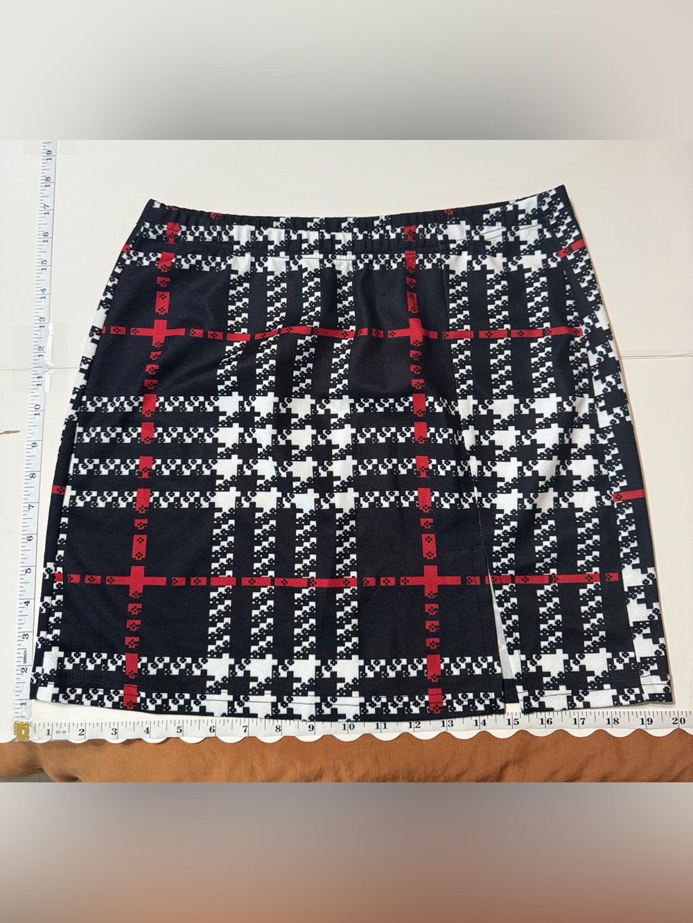 SHEIN Black & White Plaid Mini Skirt with Red Windowpane